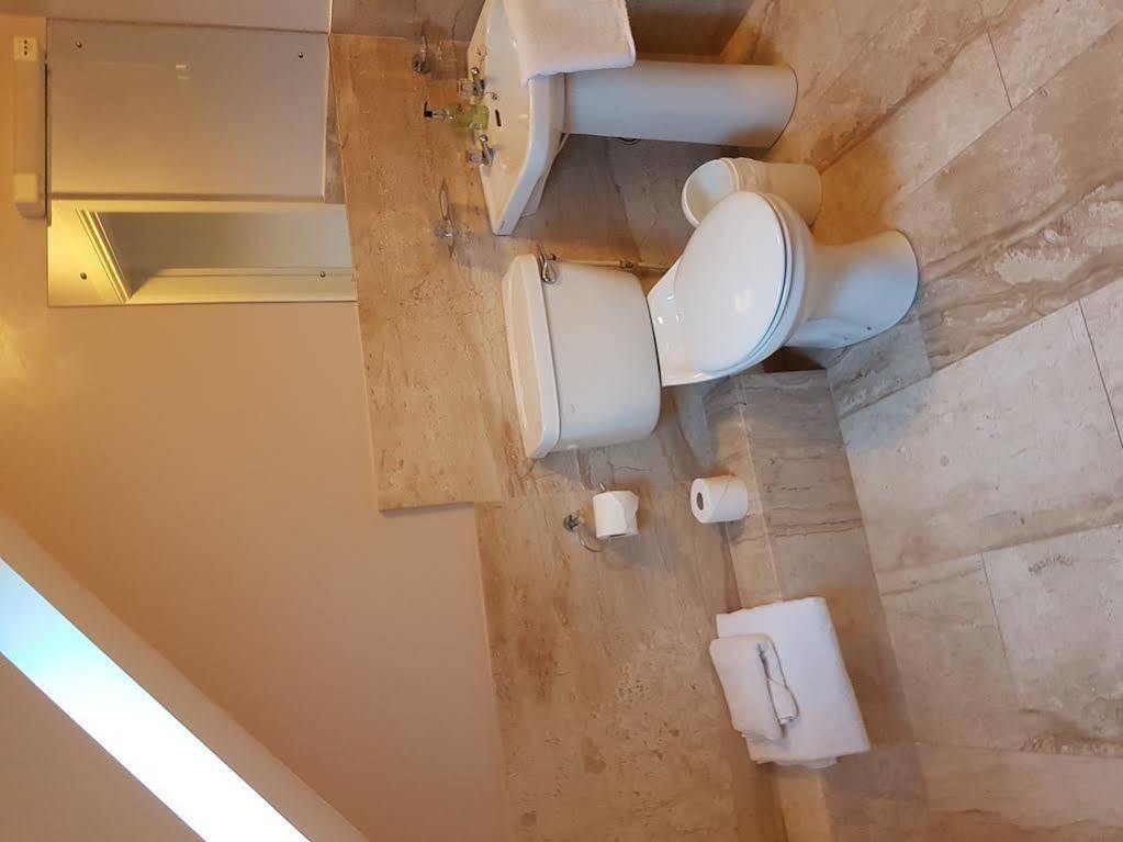 格林拉翁住宿加早餐旅馆 利敦瓦纳 外观 照片